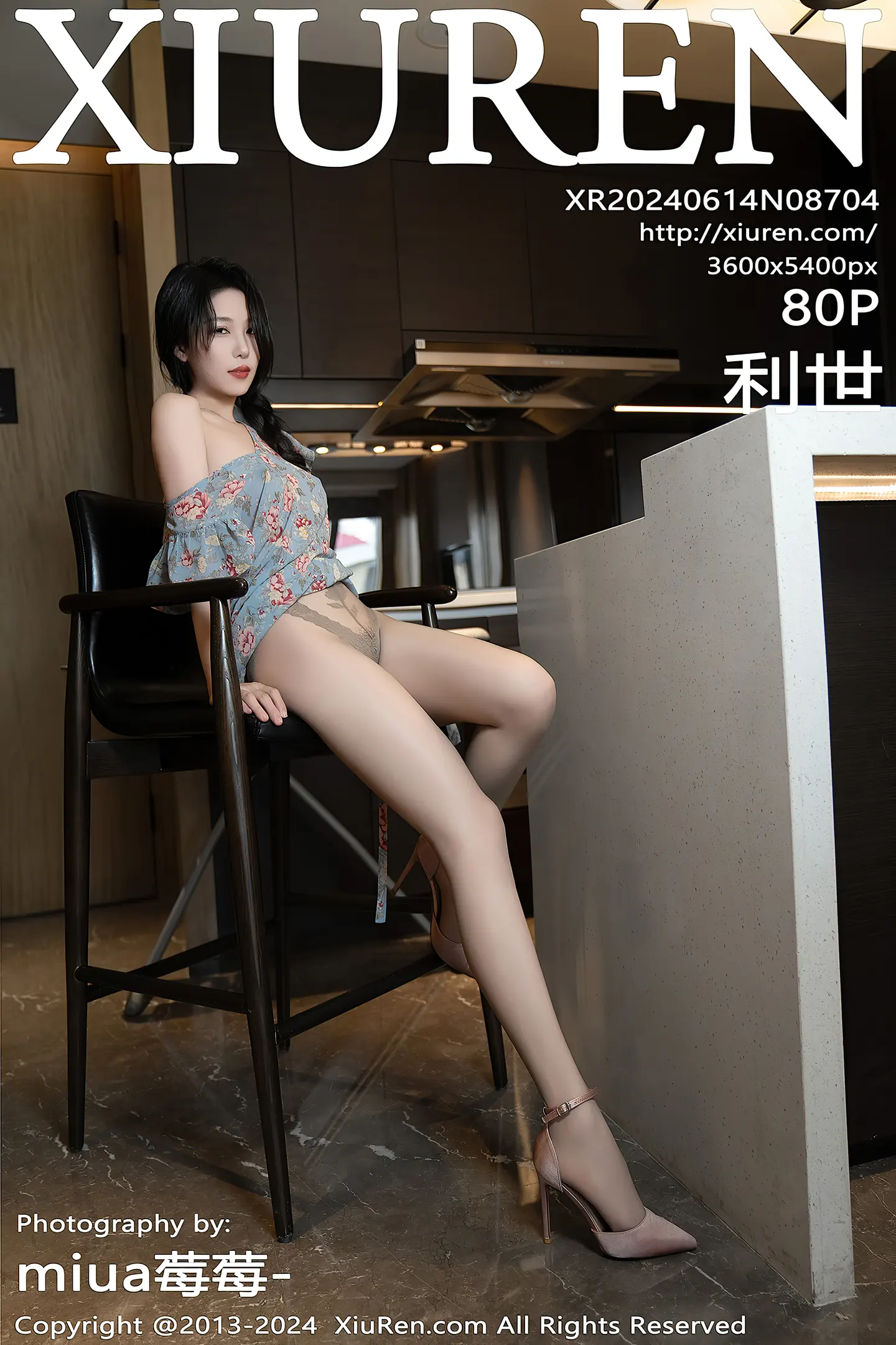 [XiuRen秀人网]No.8704_模特利世性感花纹图案连衣短裙配超薄肉丝秀曼妙身姿诱惑写真80P-秀人网 - XiuRen.Space